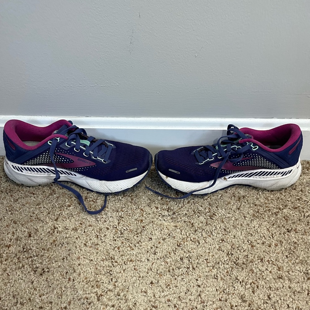 Brooks adrenaline GTS 22, women’s 6.5 - Picture 4 of 8